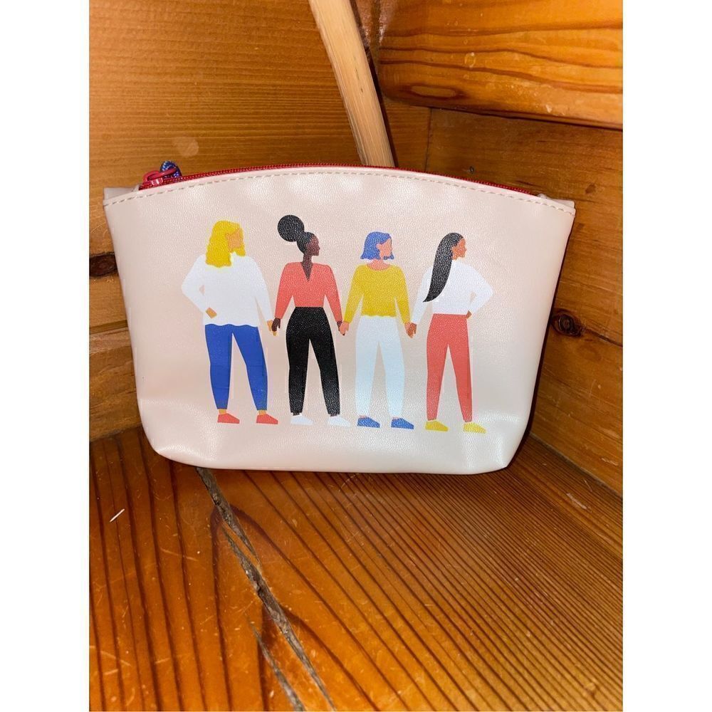 Ipsy March 2021 Confidence Comes From Within Makeup Glam Bag